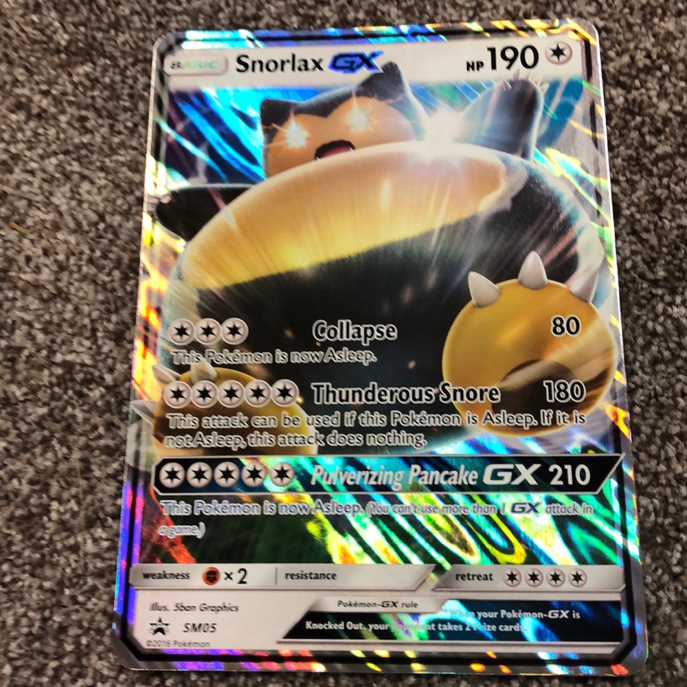 Giant Pokémon card